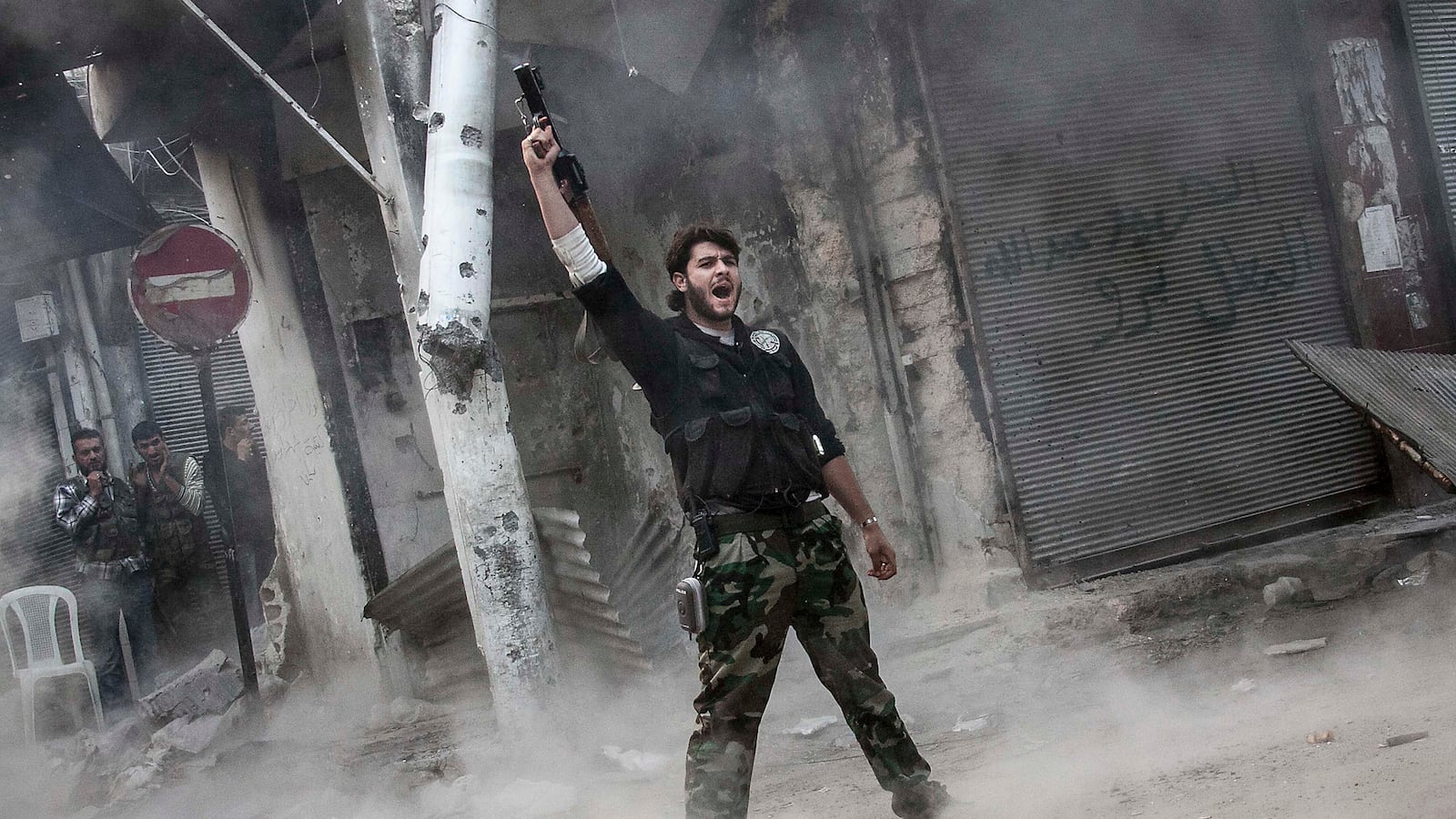 articles/2012/11/10/post-election-obama-gambles-on-syrian-rebels/obama-syria-gamble-giglio_ekummz