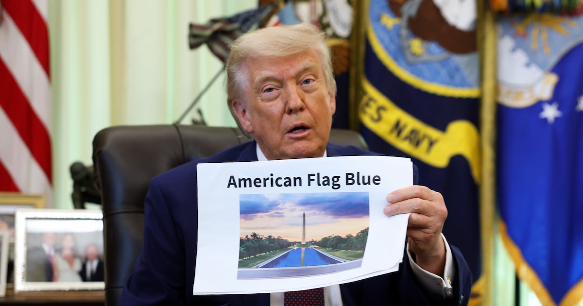 WASHINGTON, DC - JUNE 03: U.S. President Donald Trump displays a rendering of his proposed renovations to the Lincoln Memorial Reflecting Pool during an event in the Oval Office of the White House on June 03, 2026 in Washington, DC. The landmark is being painted as part of President Trump's efforts to repair Washington D.C. in preparation for the Nation's 250th birthday. (Photo by Kevin Dietsch/Getty Images)