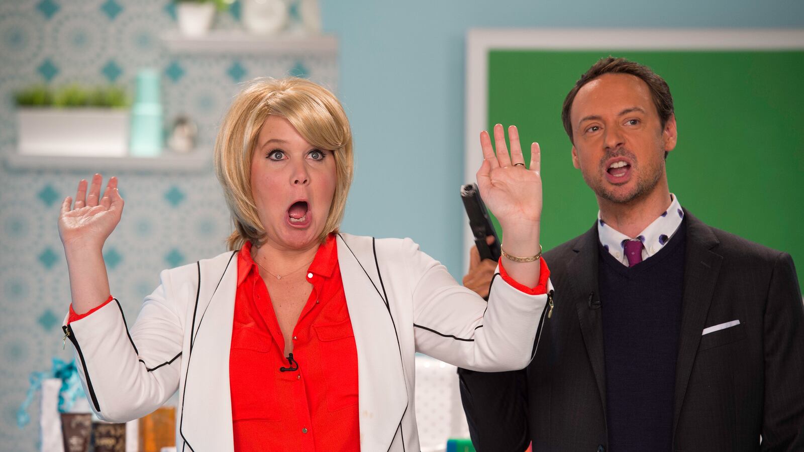 articles/2016/04/28/amy-schumer-takes-on-the-gun-lobby-in-hard-hitting-inside-amy-schumer-sketch/160428-wilstein-amy-schumer-tease_xcclda