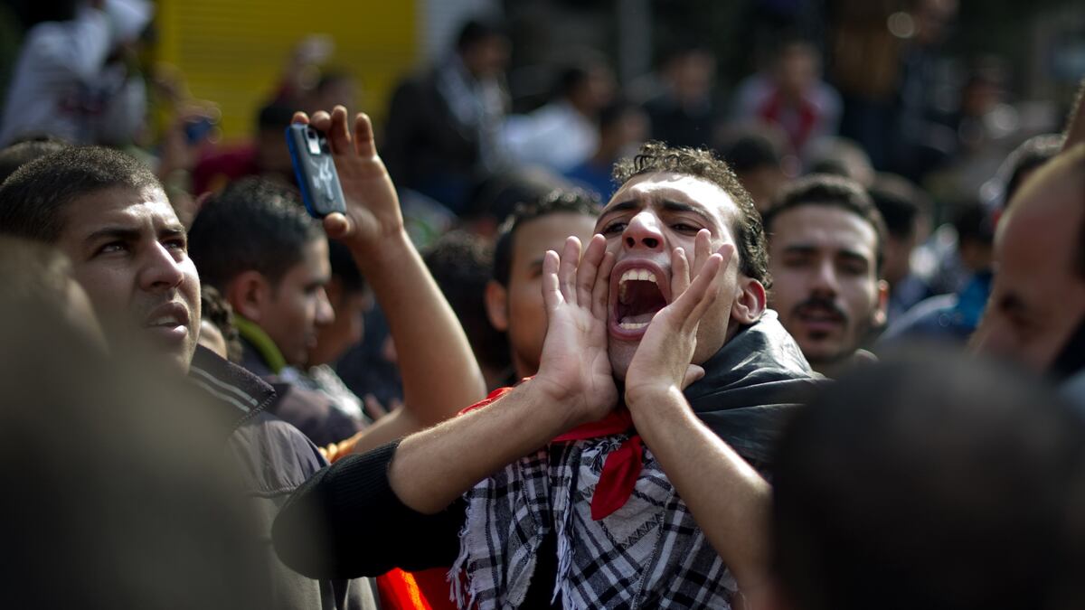 cheats/2011/11/25/protesters-flood-tahrir-square/egypt-tahrir-square-cheat_yg7mui