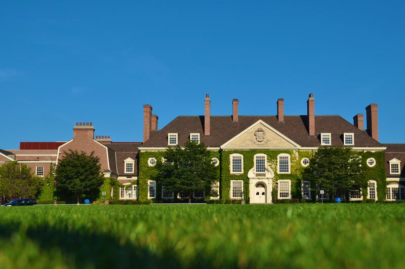 galleries/2014/08/27/25-best-high-schools-in-the-midwest/3_Lake_Forest_op3luy