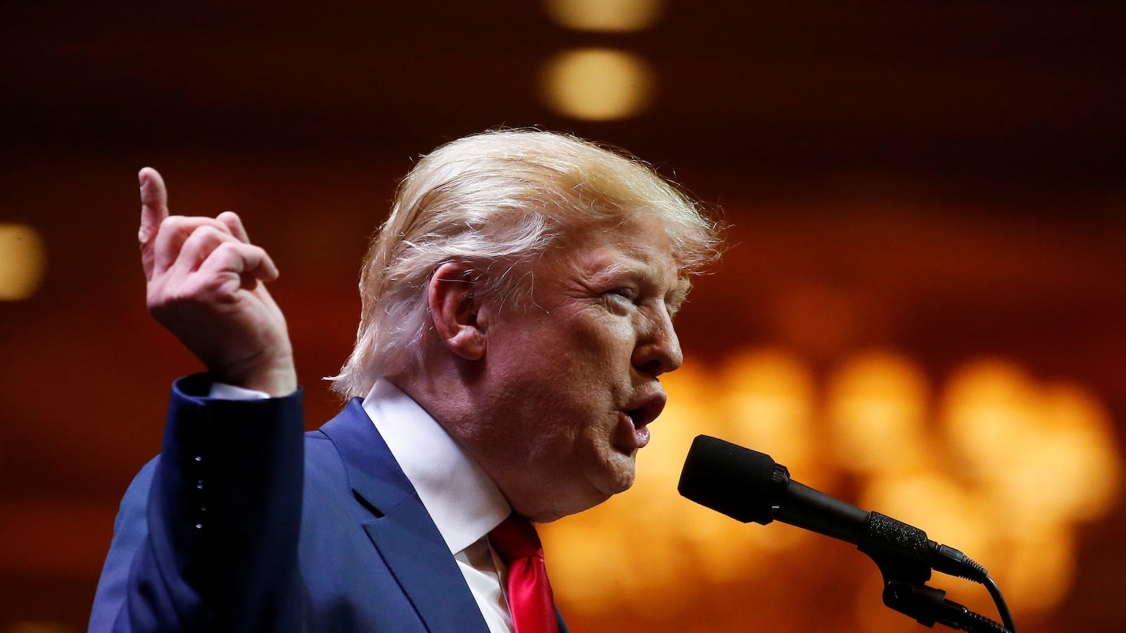 articles/2016/11/06/donald-trump-tantrums-over-hispanics-voting-legally-in-nevada/161106-Smith-latino-vote-nevada-tease1_mzfsf4