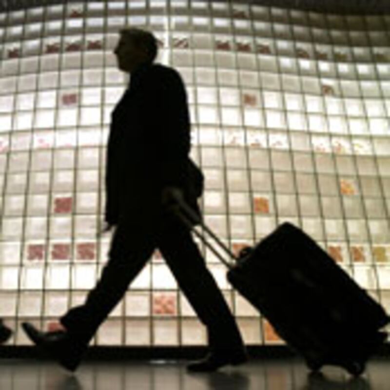 articles/2009/12/29/passengers-fight-back/friedersdorf-fight-back_72343_b8wsec