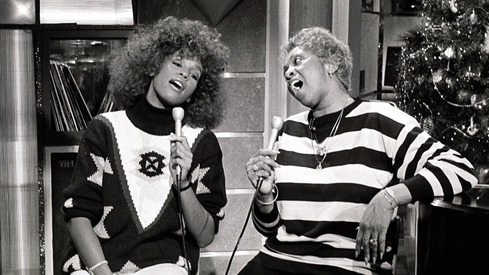 articles/2012/02/12/cissy-houston-on-her-daughter-whitney-she-gives-me-chills/whitney-houston-cissy-houston_a8ipqs