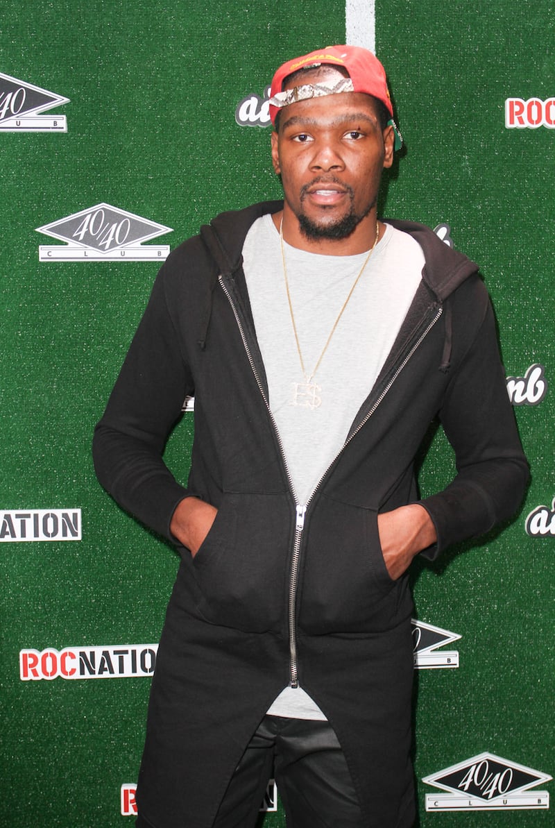 galleries/2014/05/11/lebron-james-dwyane-wade-russell-westbrook-and-more-stylish-nba-players-photos/140425-Kevin-Durant-bball-gal_f2n15v