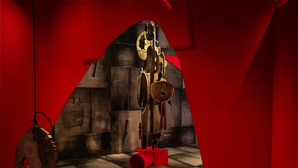 articles/2012/06/19/aaron-curry-at-michael-werner-is-the-daily-pic-by-blake-gopnik/curry-daily-pic_q72cjz