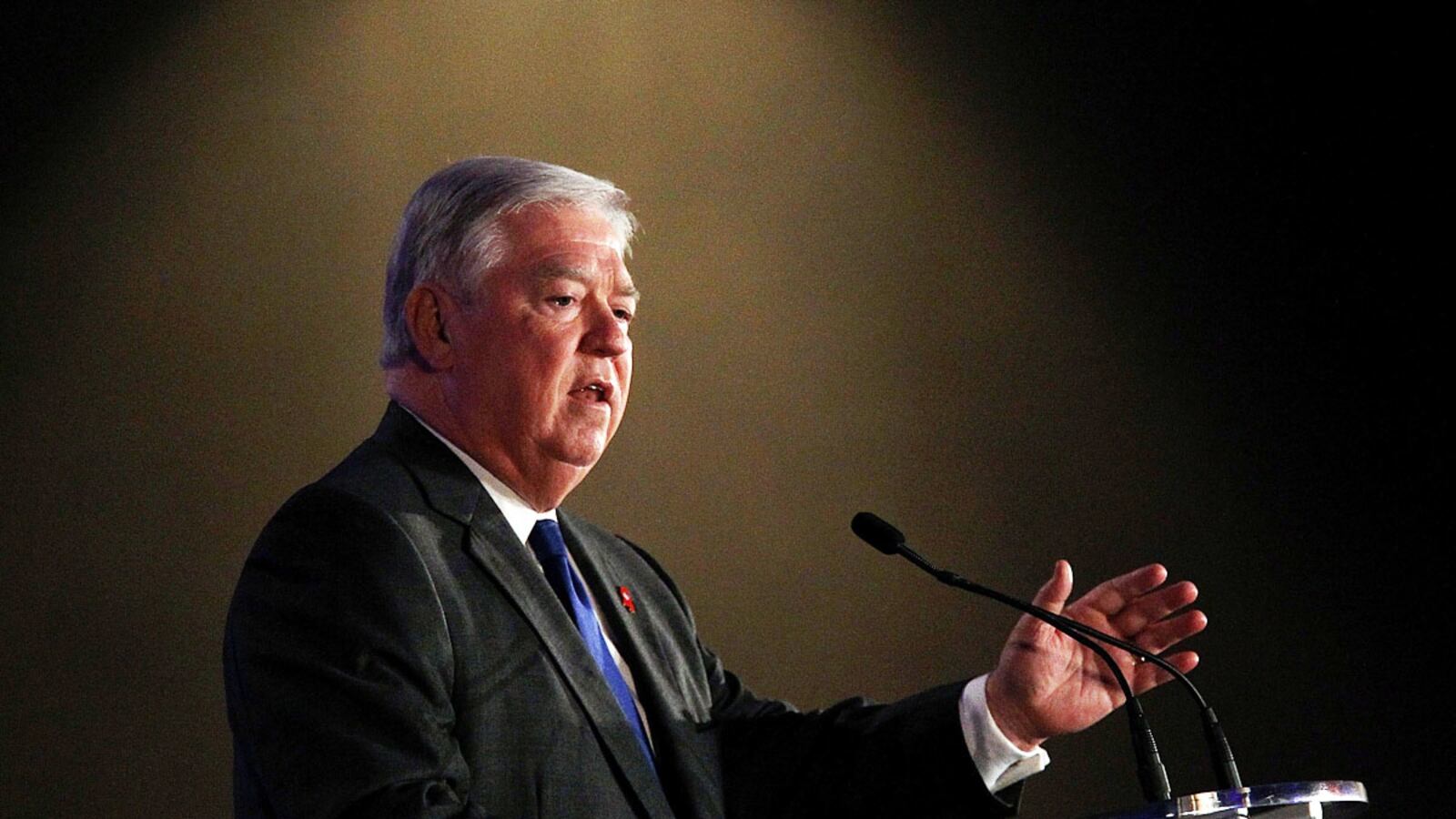 cheats/2012/03/29/barbour-group-helped-iran-nuke-efforts/haley-barbour-iran-cheat_bajtjv