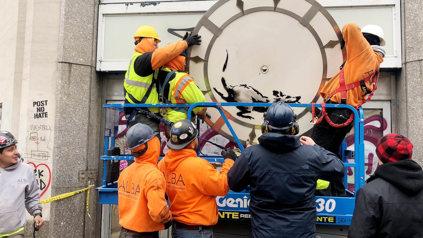 180320_bansky_turco_2_i7ib7w