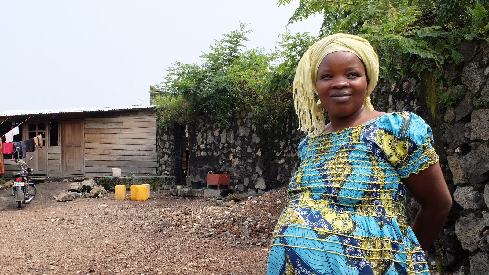 articles/2015/08/03/the-foster-angels-caring-for-congo-s-child-soldiers/150802-strochlic-foster-mom-tease_h5ofqa