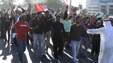 cheats/2011/02/19/us-pushes-bahrain-for-reform/bahrain-riots-overnight-2_az0qma