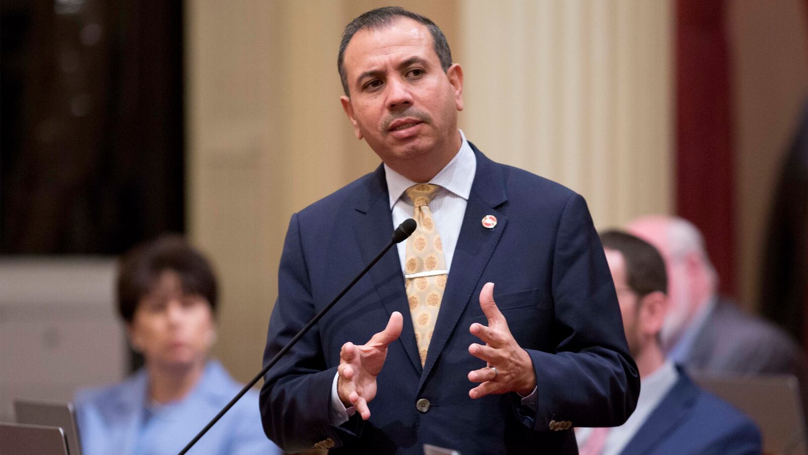 180222-Tony_Mendoza-cheat_ijsge5