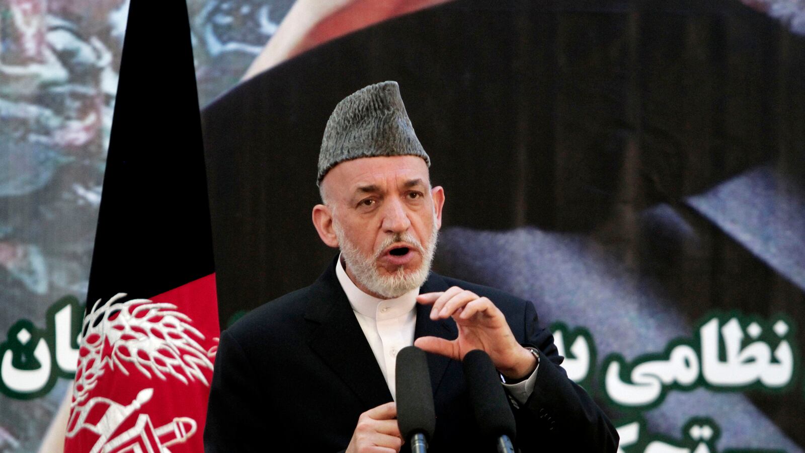cheats/2013/06/20/u-s-tries-to-salvage-taliban-talks/130620-Karzai-cheat_jzwt3k