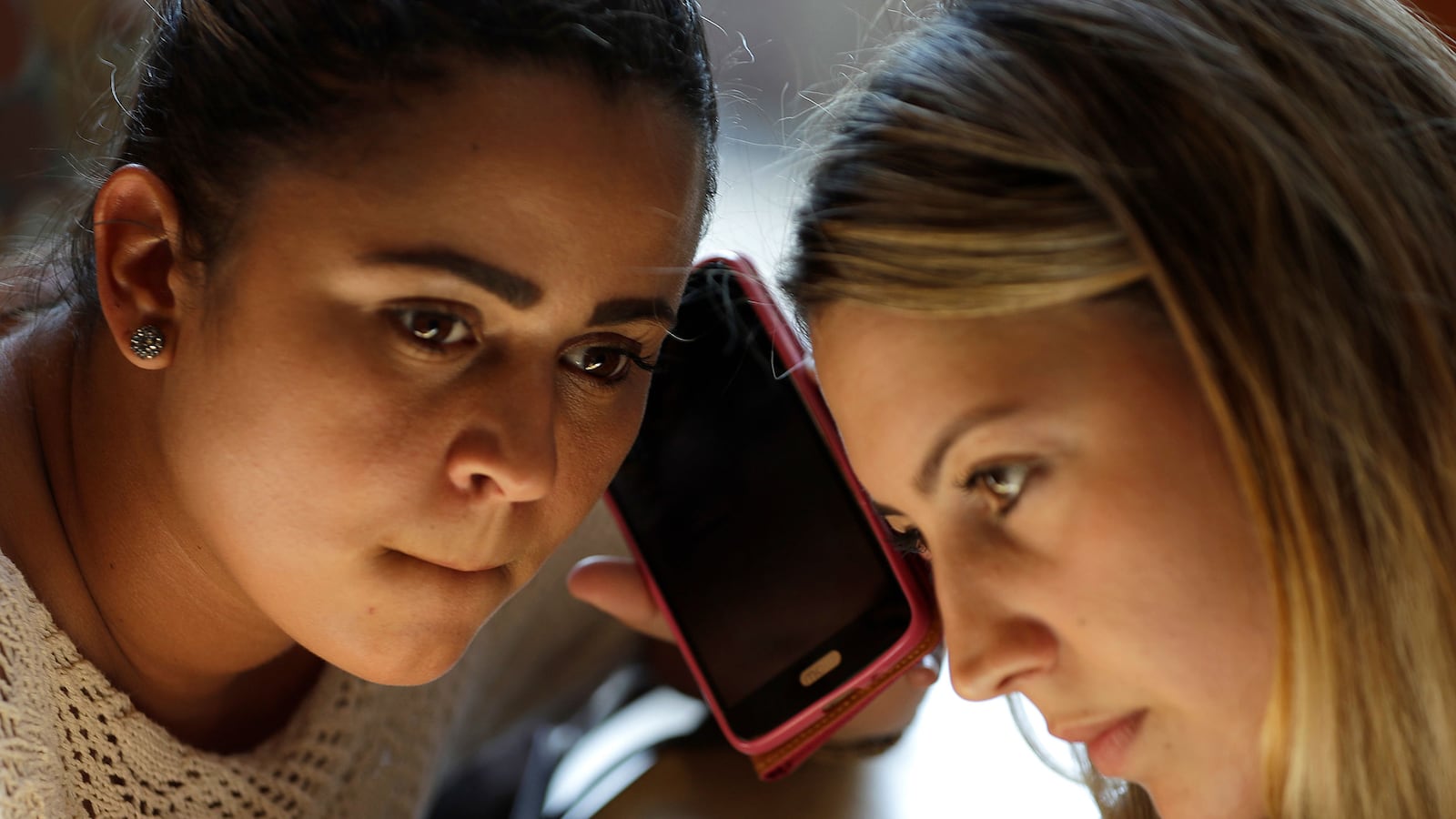 180703-brown-mom-sues-for-son-hero_lfs51q