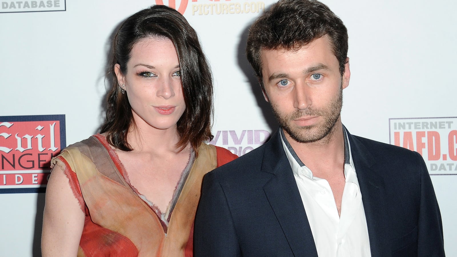 articles/2015/11/30/james-deen-the-bill-cosby-of-porn/151128-snow-stoya-tease_dxr6af