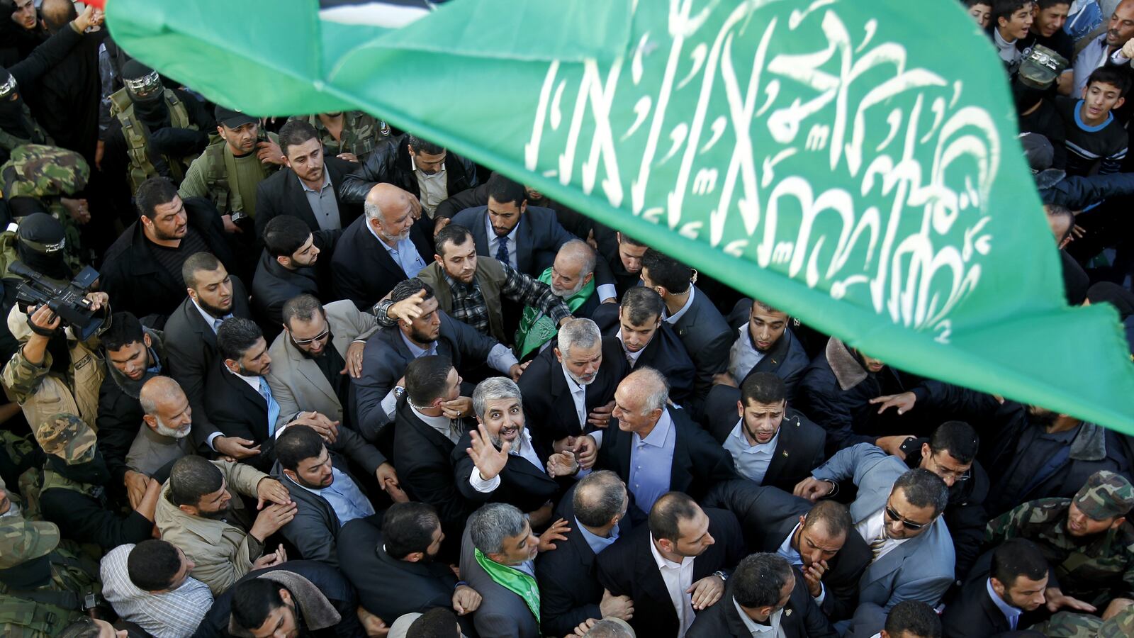 articles/2013/04/17/israel-talk-to-hamas-before-it-s-too-late/hamasingaza_liht9m