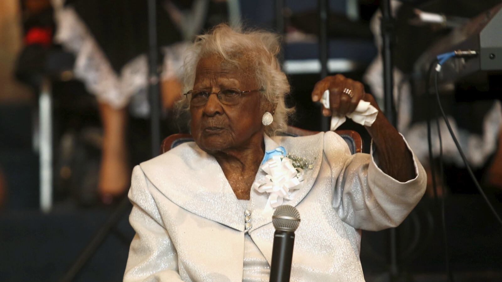 cheats/2015/06/18/world-s-oldest-person-dies-at-116/150618-oldest-person-cheat_udgug6