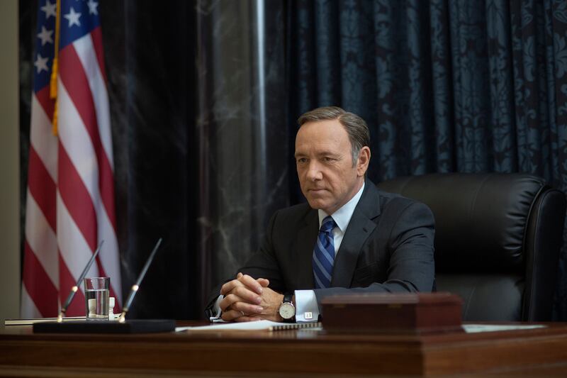 articles/2014/02/28/how-season-2-of-house-of-cards-murders-the-25th-amendment/140228-smith-house-cards_nnghrn