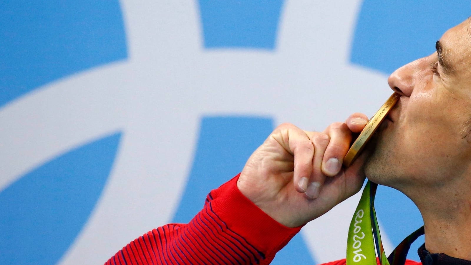 cheats/2016/08/08/phelps-claims-19th-gold-medal/160808-phelps-gold-cheat_g0capx
