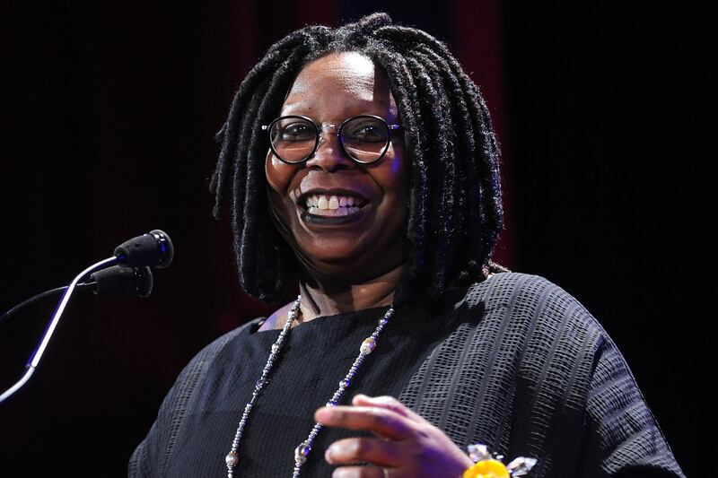 galleries/2013/12/16/photos-the-25-most-charitable-celebrities/131210-whoopie-charity_htxo7a