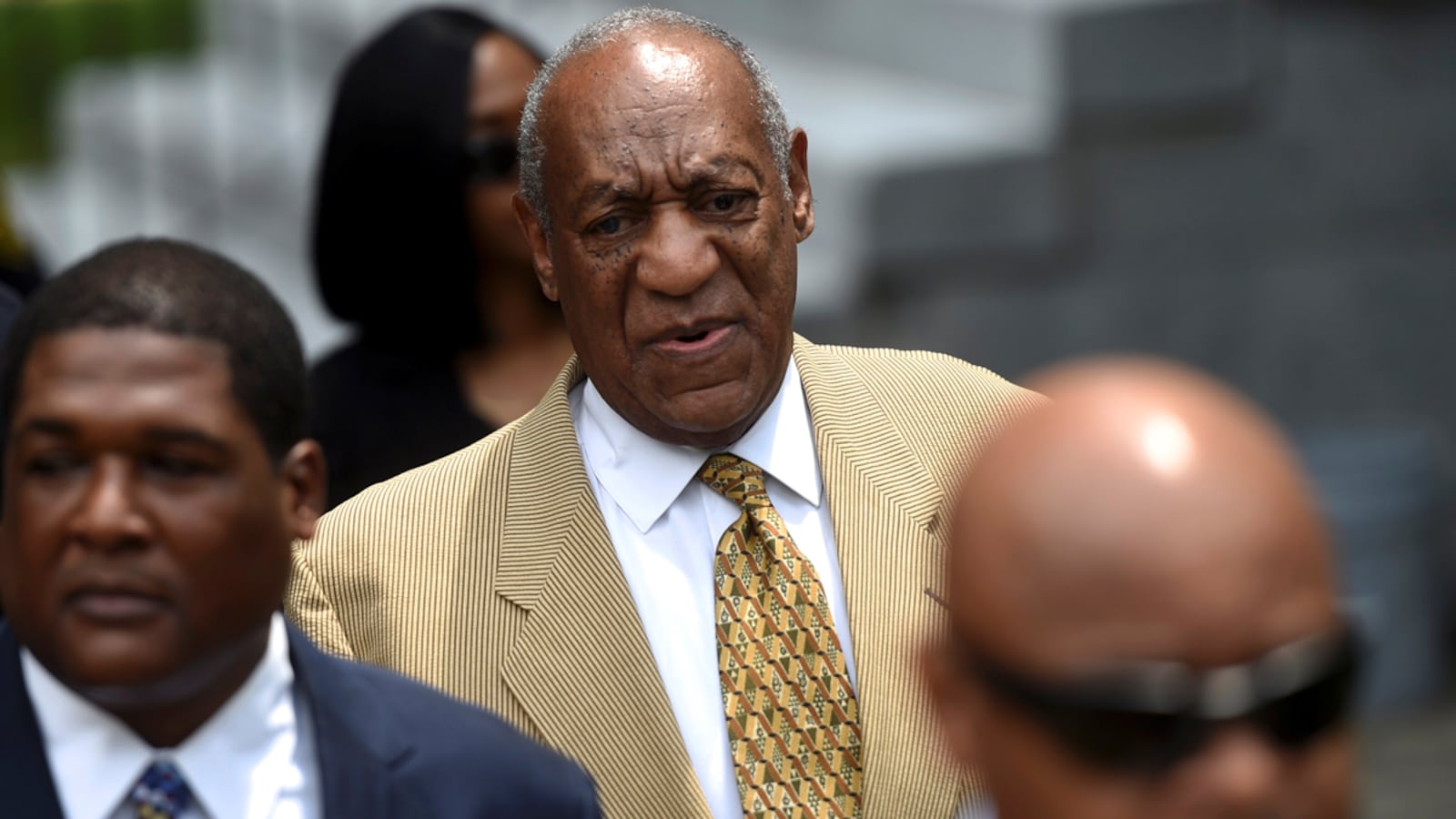 cheats/2016/07/29/cosby-drops-federal-suit-against-accuser/160729-bill-cosby-trial-cheat_kmpvue
