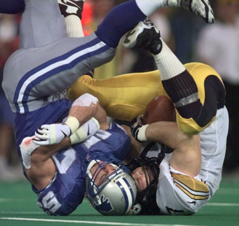 galleries/2010/06/03/the-10-worst-blown-calls-in-sports-history/sports-calls---steelers-lions_ciiex5