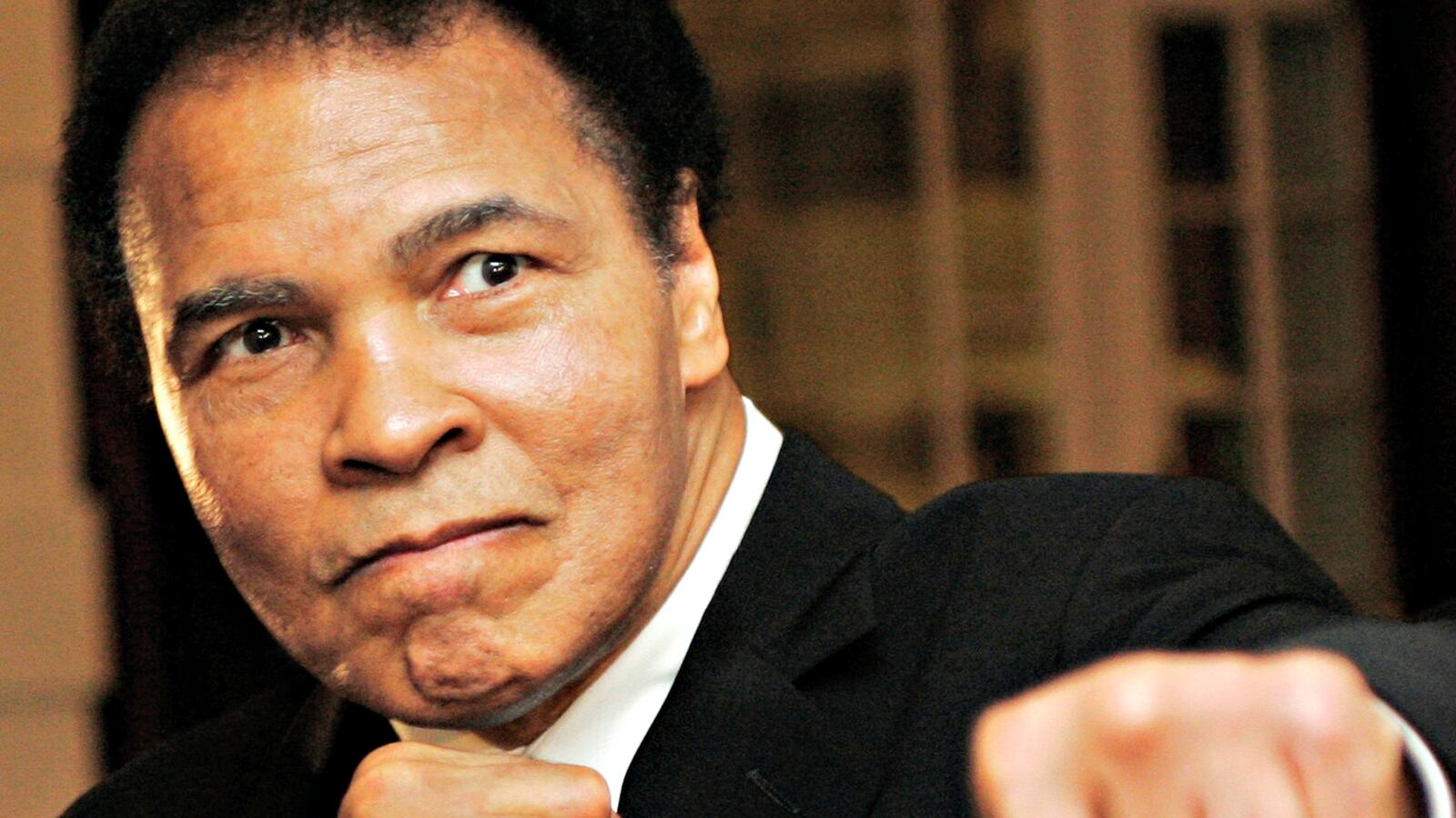 cheats/2016/06/02/muhammad-ali-hospitalized/160602-muhammad-ali-cheat_ngwuxg