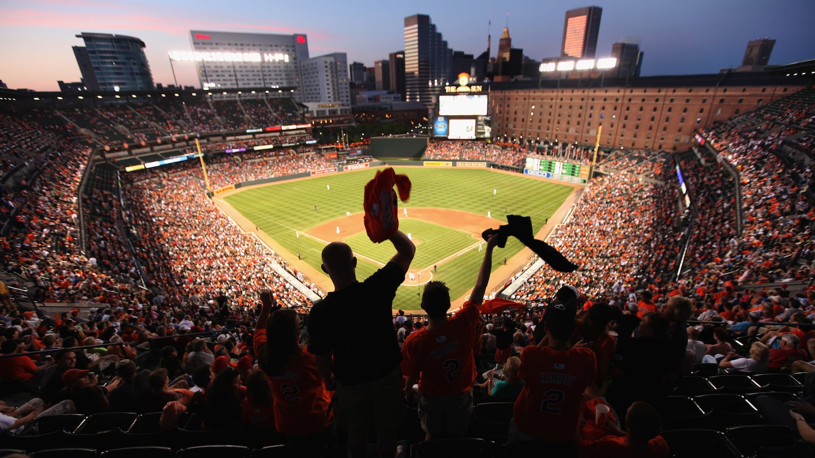 GettyImages-117815006_h6l6my