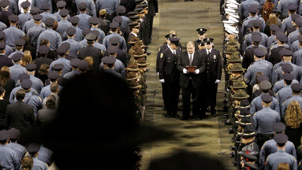 galleries/2012/01/06/cops-shot-in-the-line-of-duty-figorski-crouse-photos/officers-killed-line-duty-gal-brenton_humgai