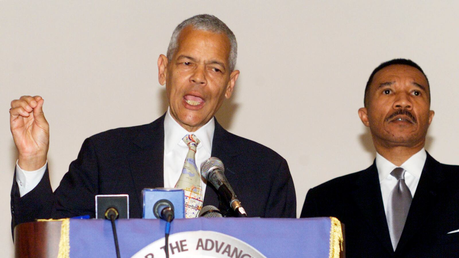 cheats/2015/08/16/civil-rights-activist-julian-bond-dies/150816-bond-cheat_k5m9zu