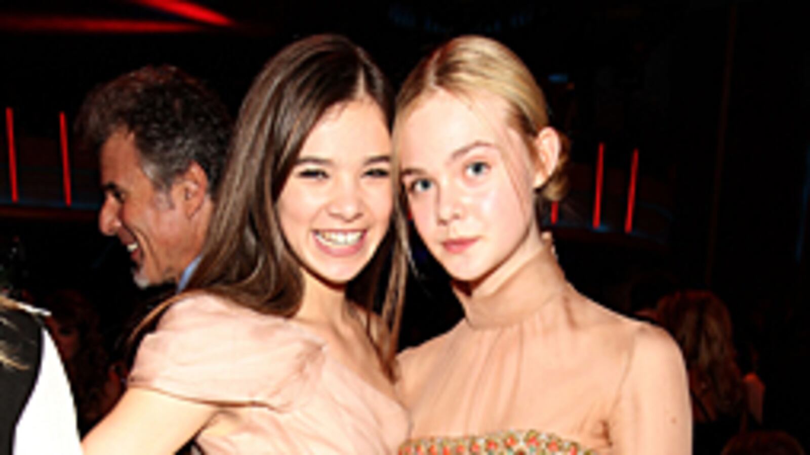 articles/2011/02/04/hailee-steinfeld-and-willow-smith-are-fashion-s-youngest-it-girls/fashion-it-girls---steinfeld-3_ouufz2