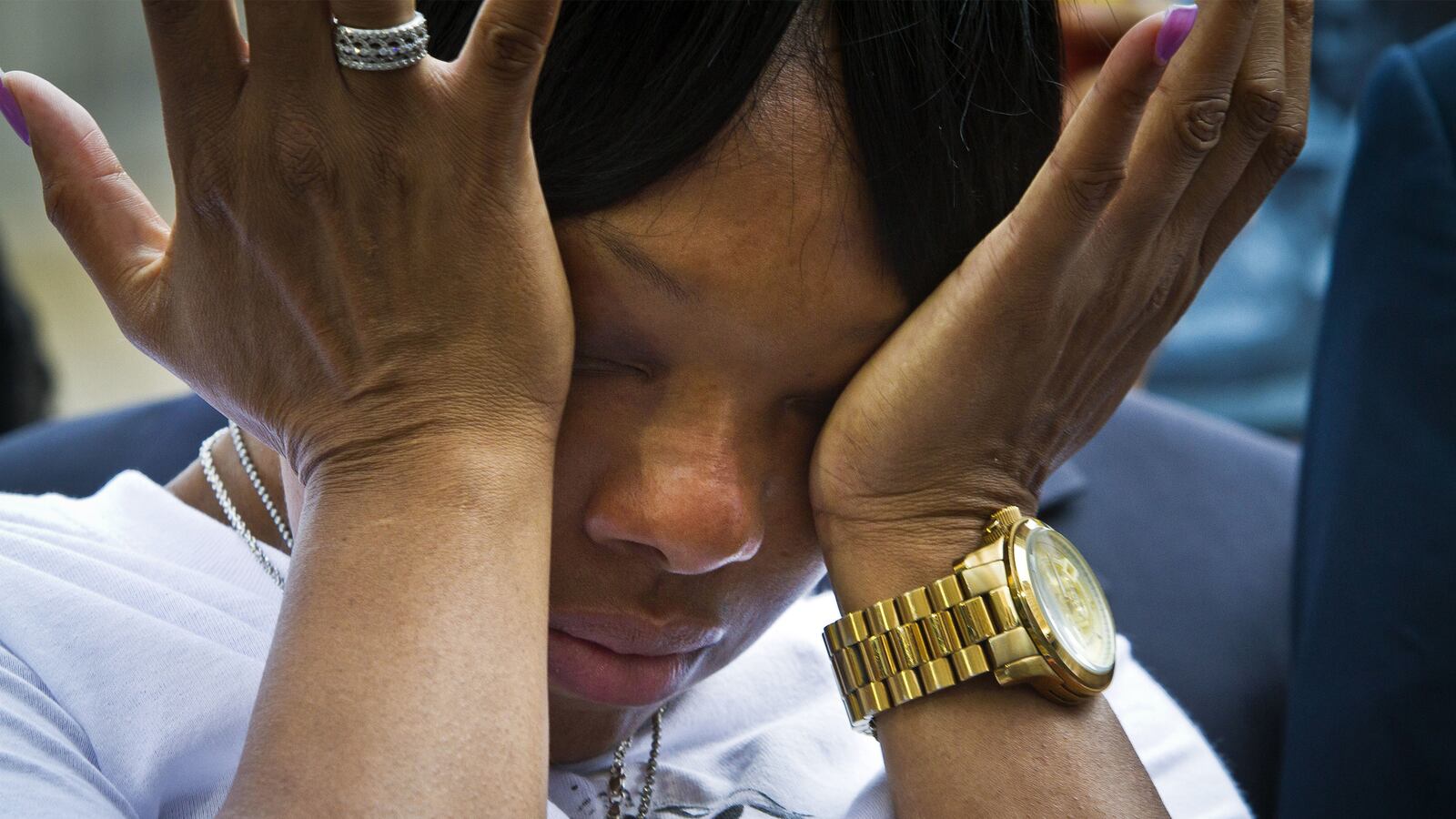 articles/2016/05/08/the-cops-shot-her-son-and-de-blasio-won-t-talk-to-her/160507-reid-murdered-son-tease_urlvox