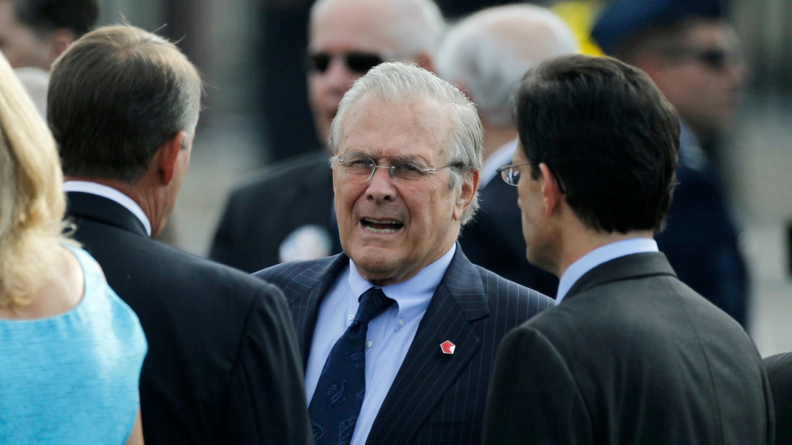 cheats/2016/09/22/rumsfeld-dismisses-george-h-w-bush-s-hillary-vote-he-s-up-in-years/160922-rumsfeld-bush-cheat_otrmji