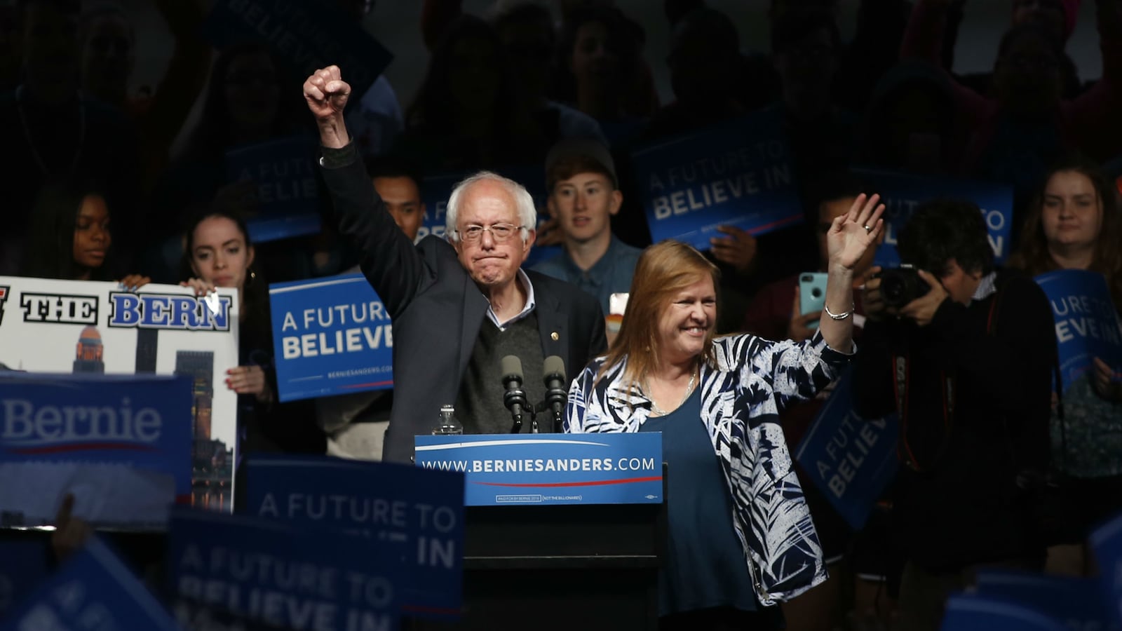 cheats/2016/05/03/sanders-race-is-not-over-after-in-win/160503-bernie-wins-indiana-cheat_mfjaou