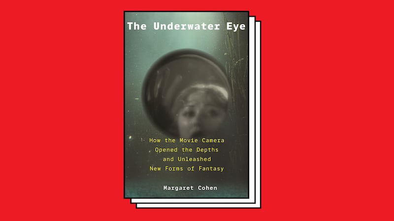 220708-underwater-photography-book-cover-embed_hm6gxb