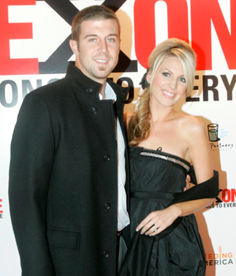 galleries/2011/02/02/nfl-wags/nfl-wags---smith-barry_v9vags