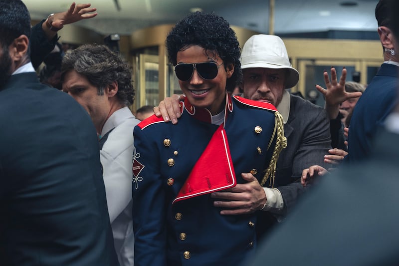 Jaafar Jackson as Michael Jackson and KeiLyn Durrel Jones as Bill Bray.