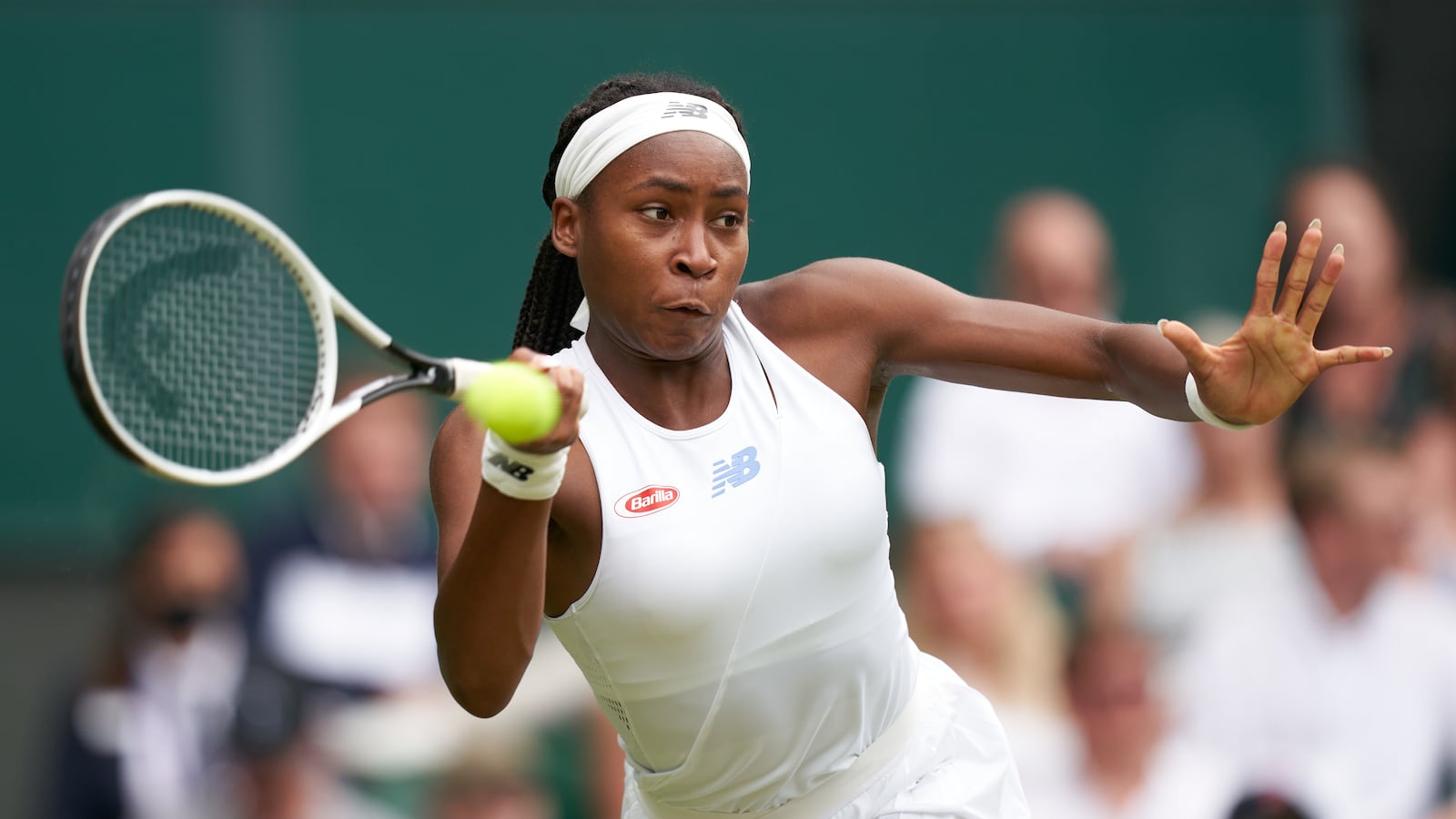 2021-07-01T214229Z_716249733_MT1USATODAY16350901_RTRMADP_3_TENNIS-WIMBLEDON_ugaerr