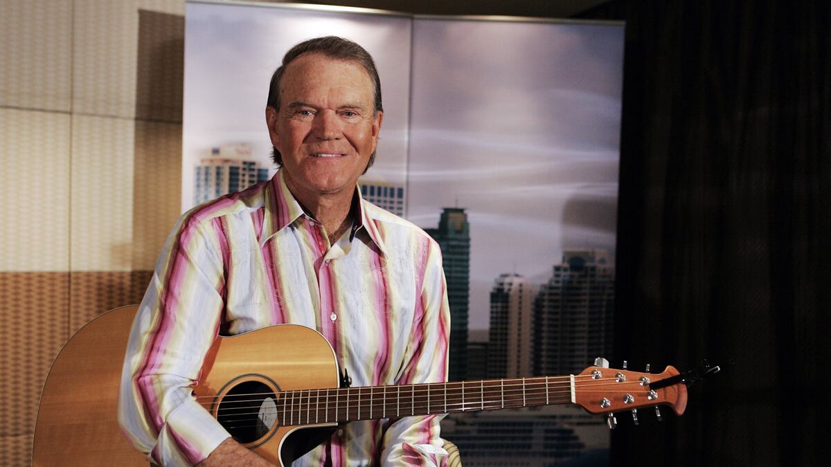 cheats/2011/06/22/glen-campbell-country-music-star-has-alzheimer-s-disease/glen-campbell-cheat_g7rksx