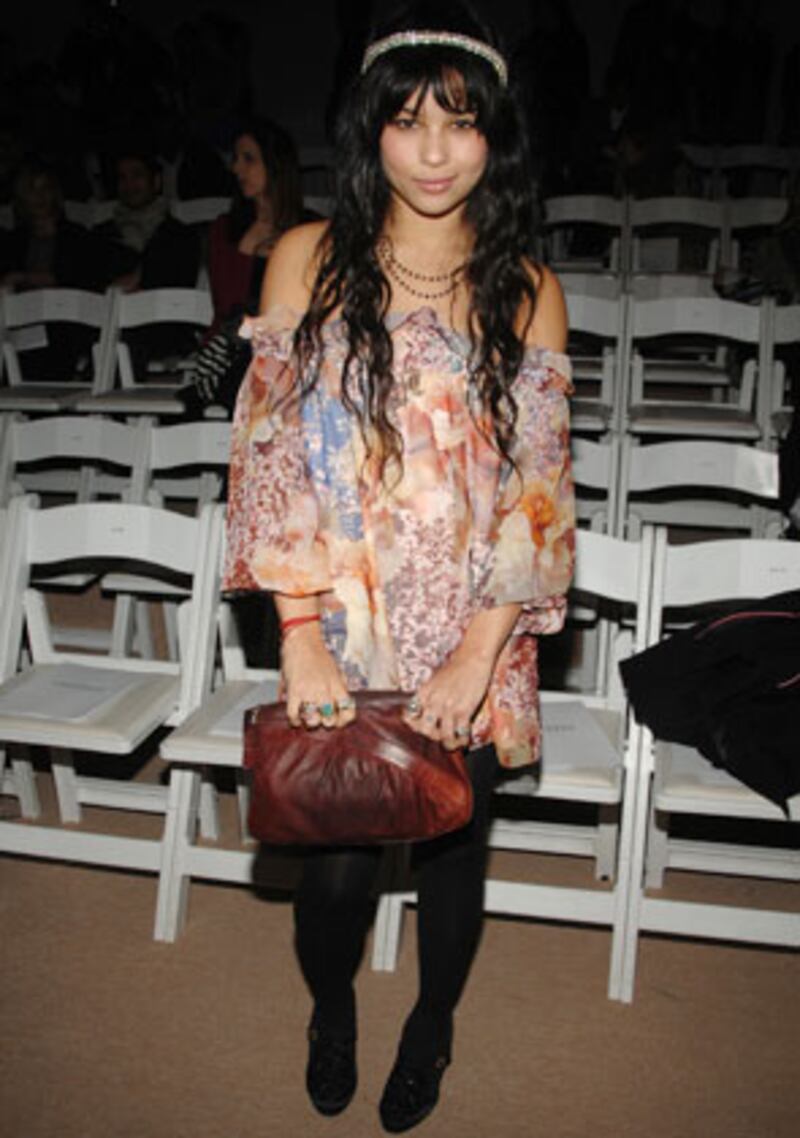 galleries/2009/02/16/fashion-week-front-row/fashion-front-row-8_c0ulwg