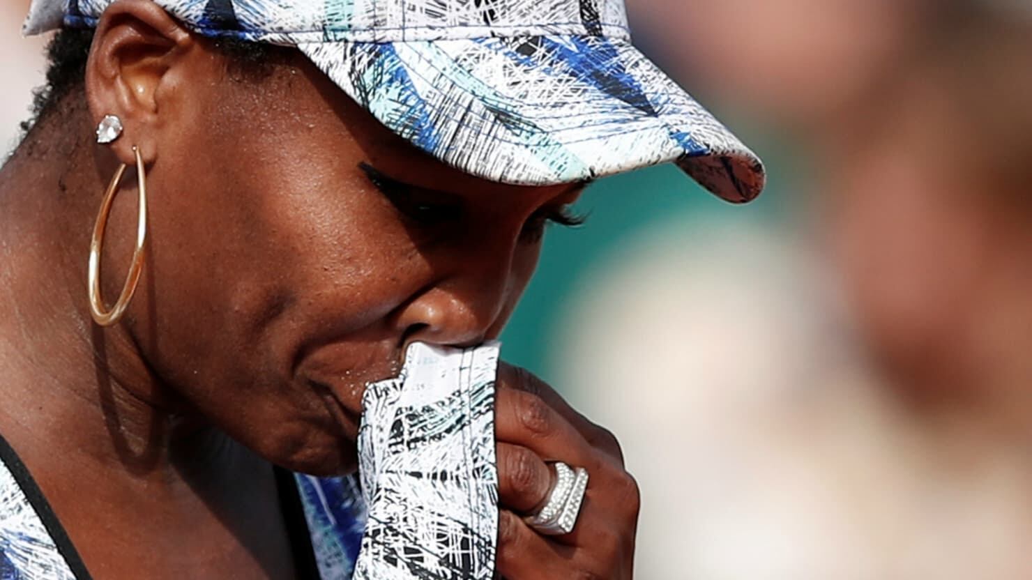 170701-venus-williams-car-crash-cheat_ceidci_z03kyd