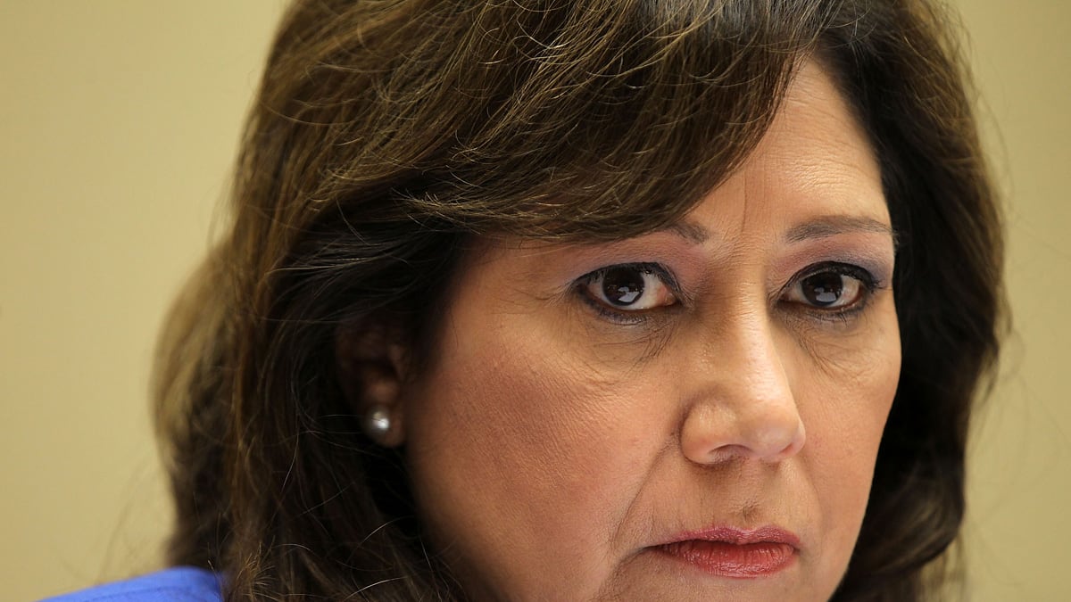 cheats/2013/01/09/labor-secretary-hilda-solis-resigns/hilda-solis-labor-secretary-resign-cheat_jxvyfl