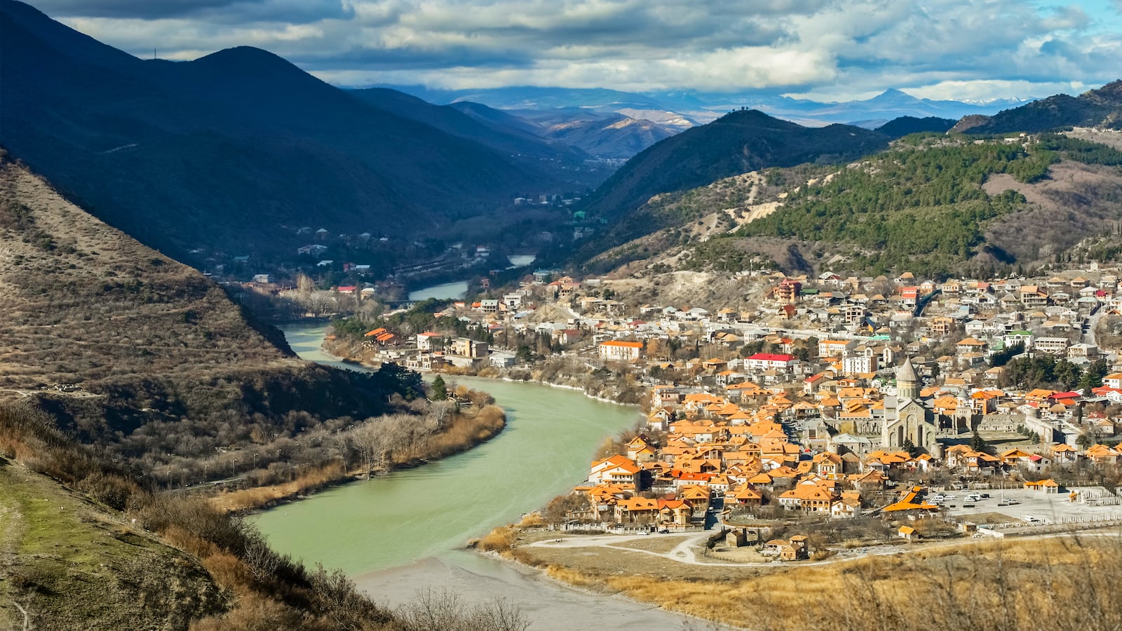 090130-georgia-usa-tease-2_jlabvp