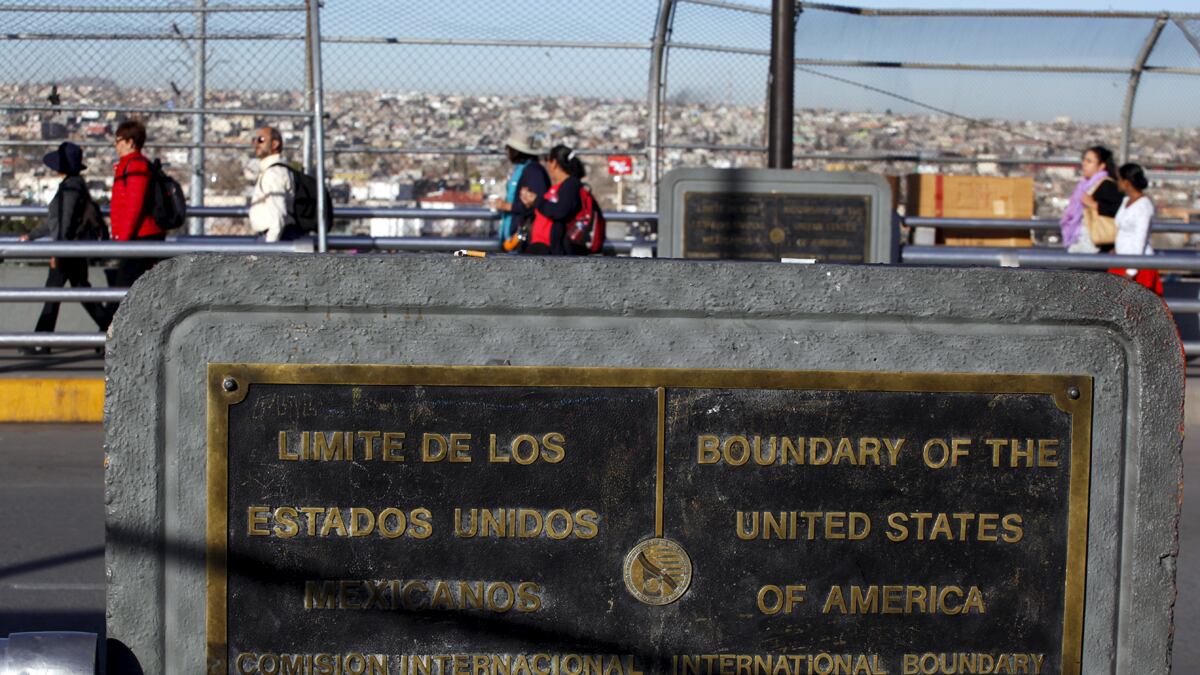 cheats/2016/04/05/trump-block-cash-to-mexico-to-fund-wall/160405-border-mexico-trump-cheat_v7fvpm