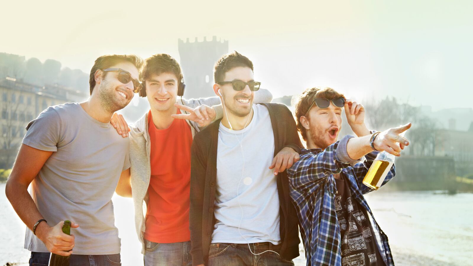 articles/2014/09/06/the-progressive-white-guy-s-guide-to-privilege/140905-hinds-privilege-tease_zsymff