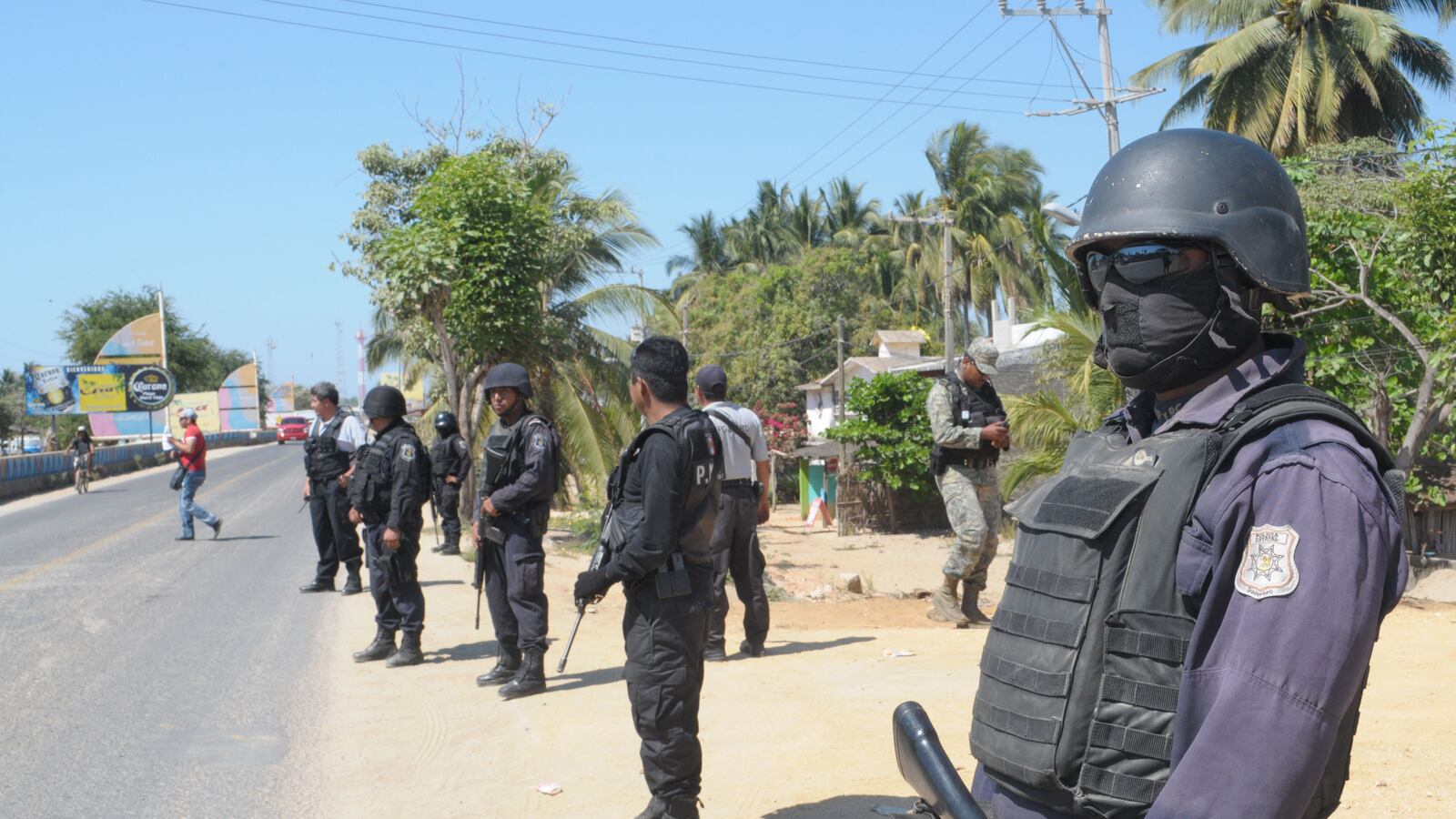 cheats/2013/02/11/five-held-in-mexican-tourist-rapes/130211-acapulco-rape-suspects-cheat_whtejc