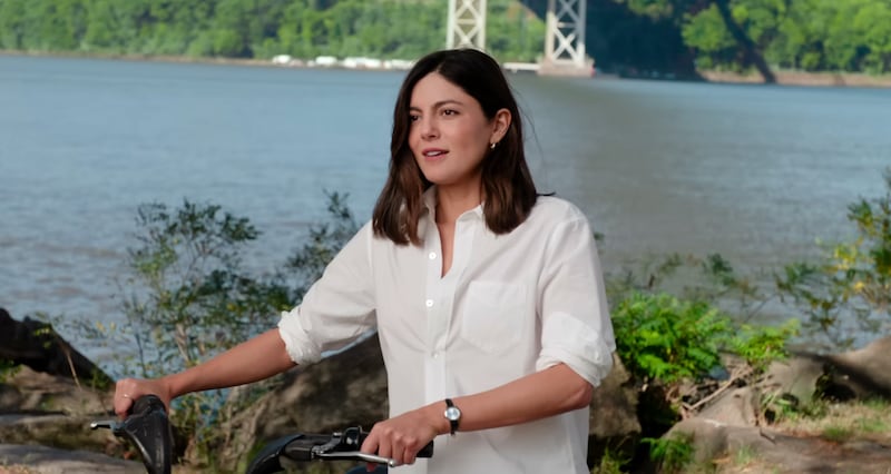 One Night Only, Allie (Monica Barbaro)