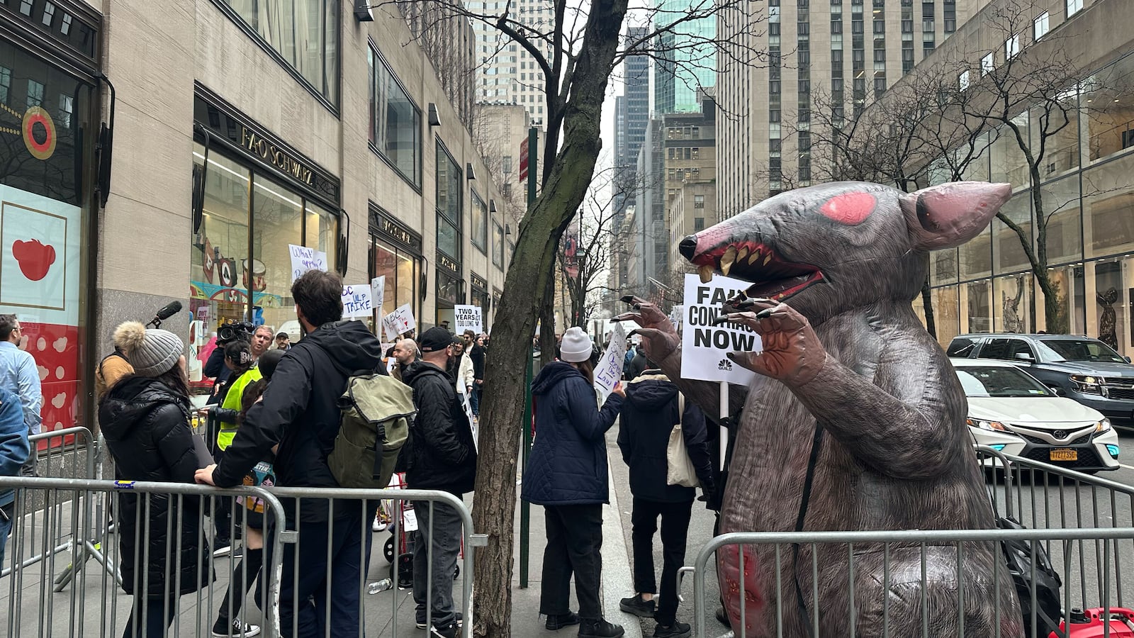 021023-biles-nbcunion-hero_t6lbhr