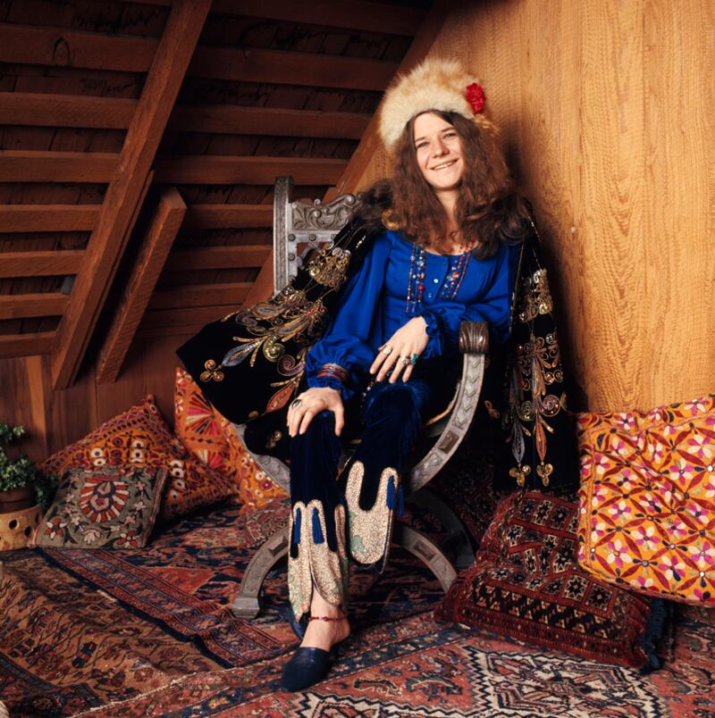 galleries/2011/07/29/the-rolling-stone-years-rock-icons-of-the-1960s/janis-joplin-rolling-stone-magazine-photos_dy2lr5