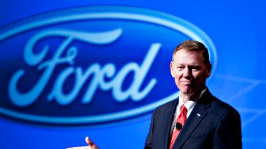 articles/2010/10/16/ford-ceo-alan-mulally-on-the-auto-bailout-electric-cars/avlon-ford_131534_fjmthp