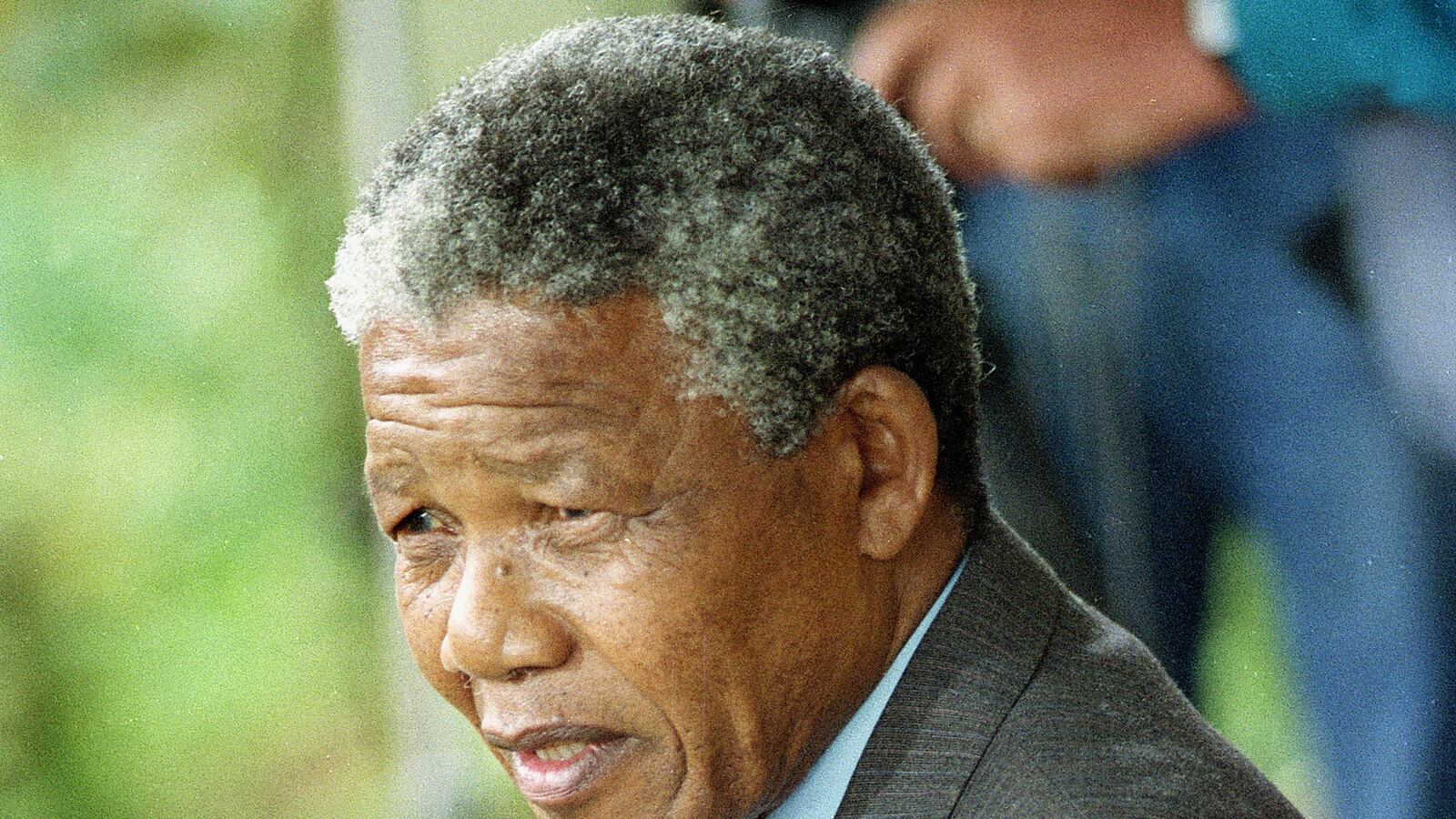 cheats/2013/12/20/israel-s-mossad-trained-mandela/131220-mandela-israel-cheat_l7bujr